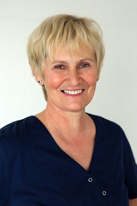 Christiana Ülpenich, Medizinische Fachangestellte